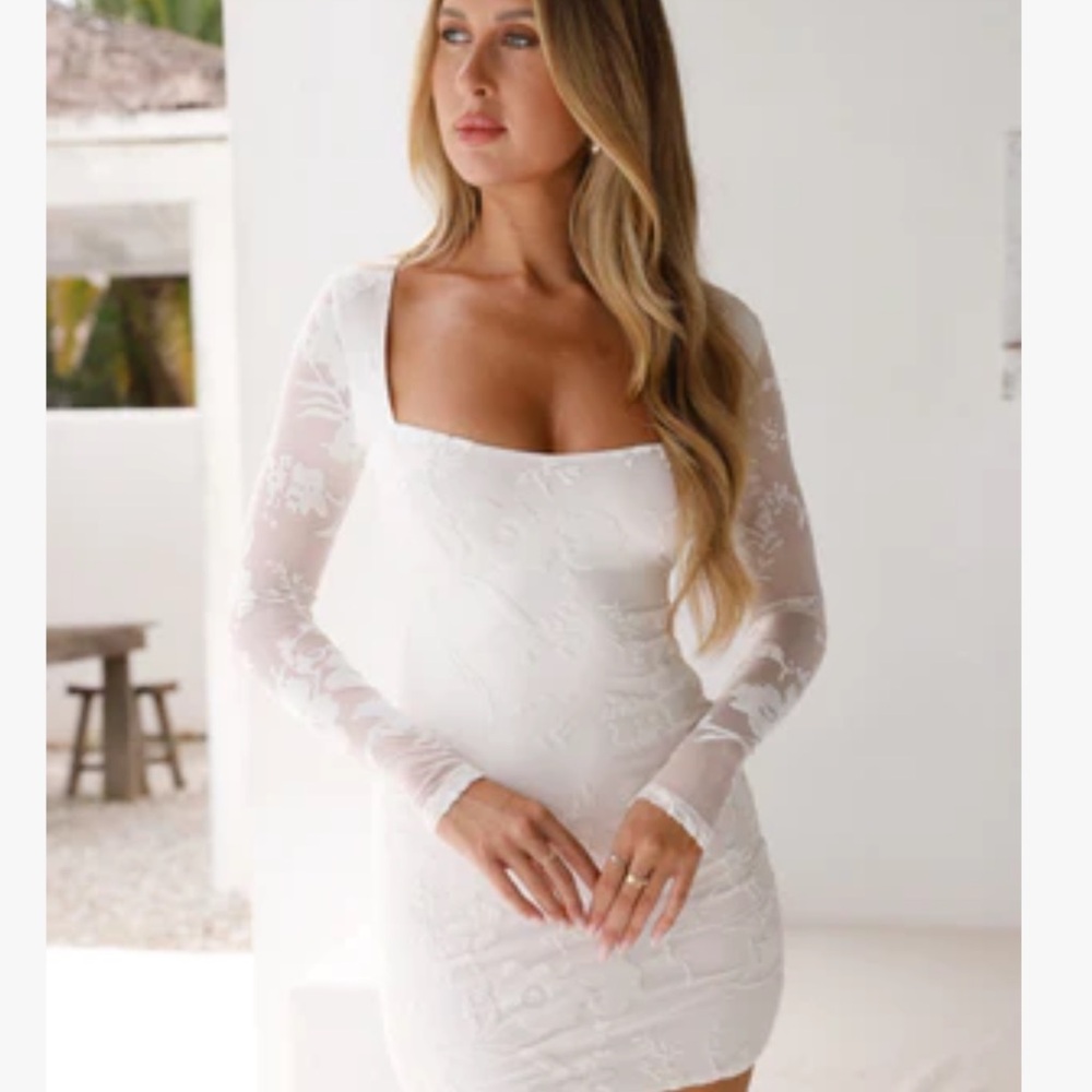Hello Molly White Long Sleeve Dress